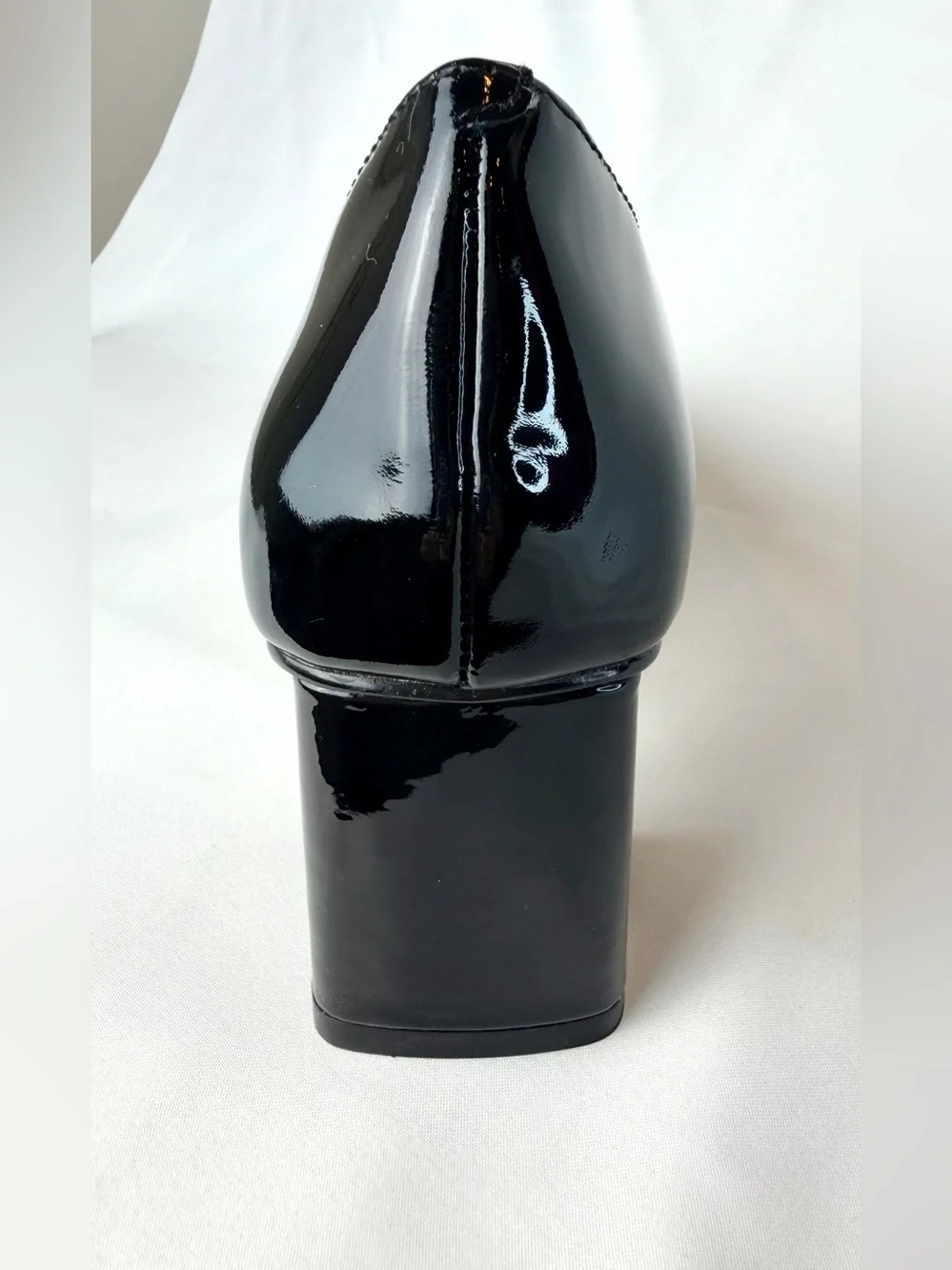 LINEA Paolo Black Patent Leather Block Heel Pumps Size 7 NWT